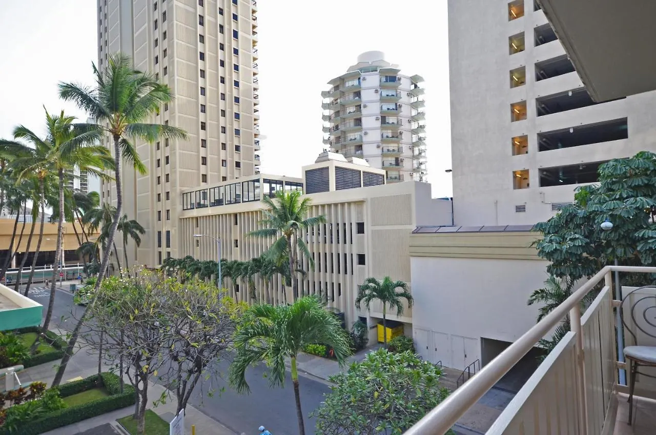 Sea Shore 41 Private Studio In Waikiki, 1 Block To Beach Χονολουλού